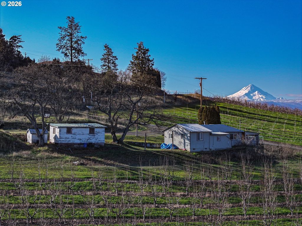 3699 Skyline Rd, The Dalles