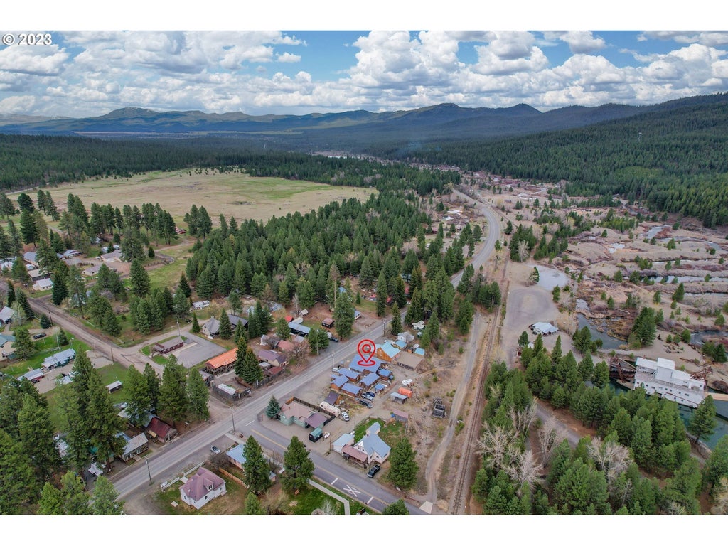 363 S Mill St, Sumpter OR Sumpter Log Cabin Homes For Sale