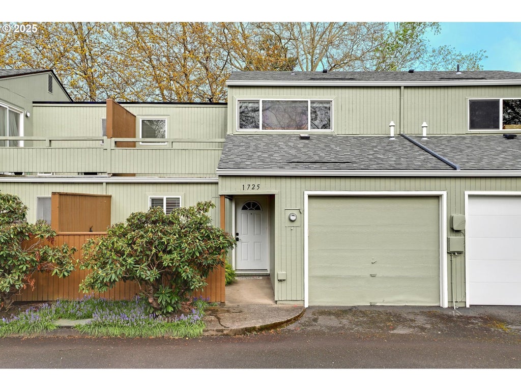 1725 Nw Rolling Hill Dr, Beaverton