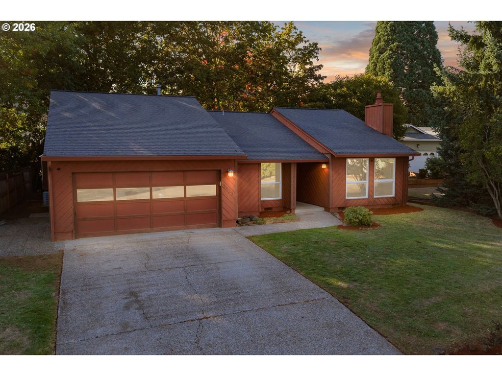 5423 Basin St S, Salem