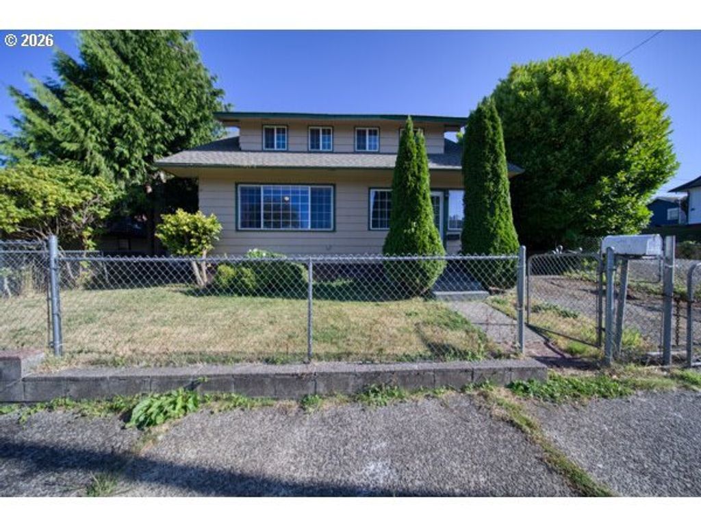 1090 Fir Ave, Reedsport