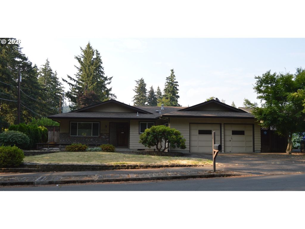 15236 Se Kelly St, Portland