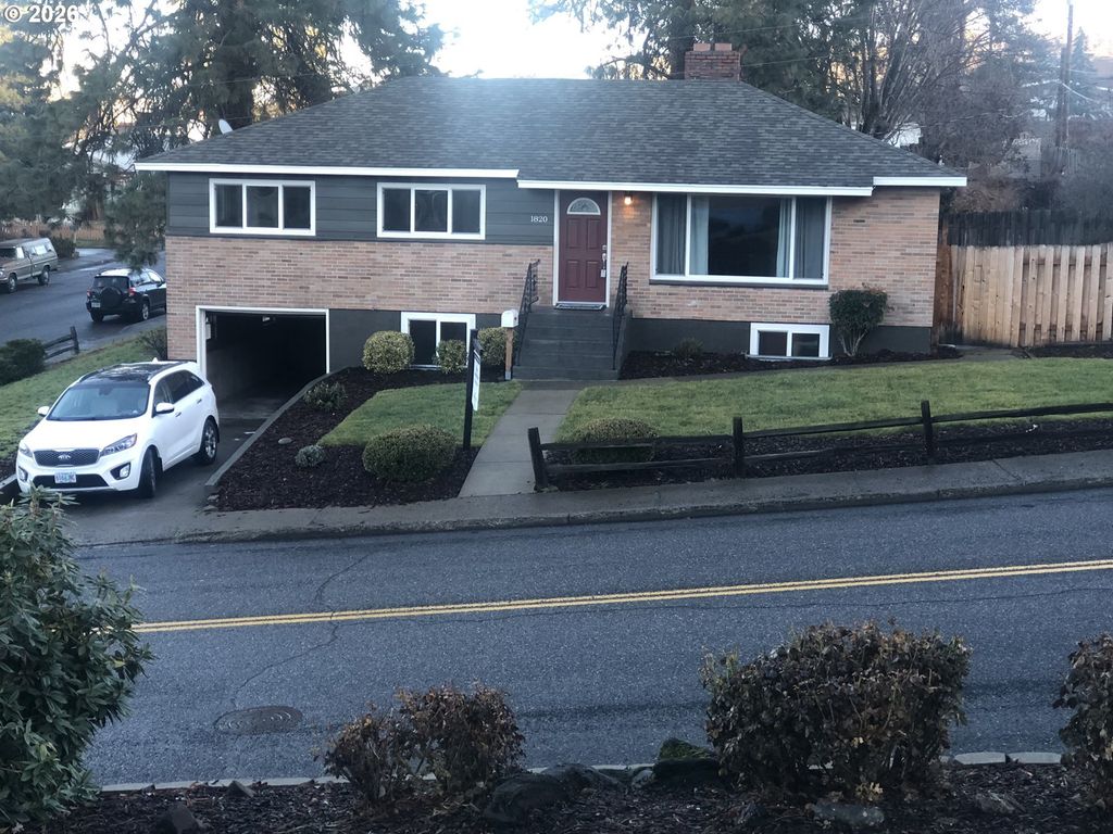1820 Jefferson St, The Dalles