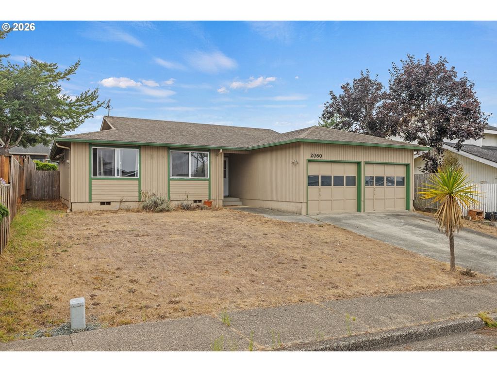 2060 Hayes St, North Bend