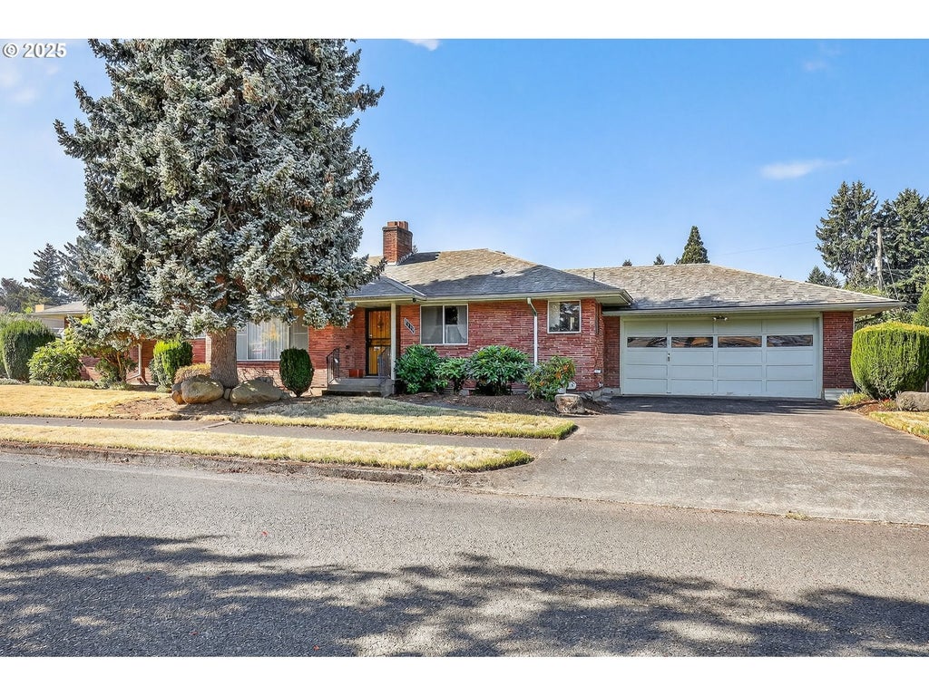 2115 Ne 105th Ave, Portland