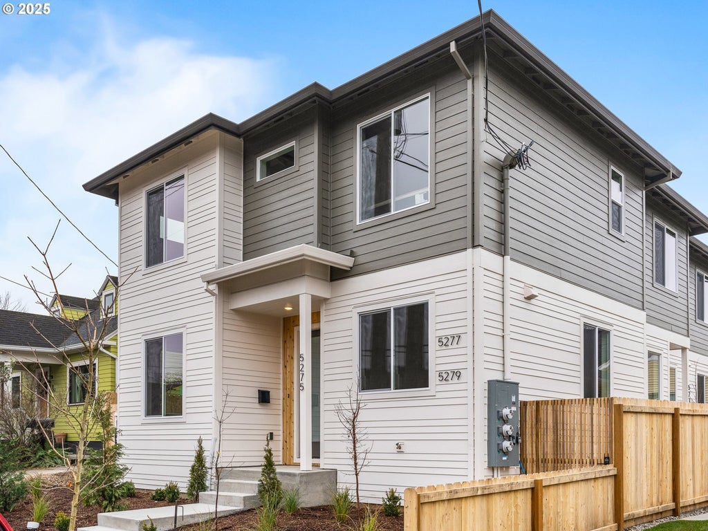 5277 N Vancouver Ave 2, Portland
