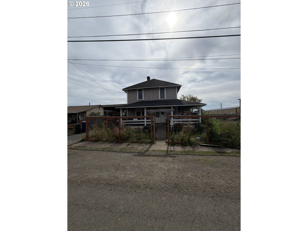 33964 D St, Eugene