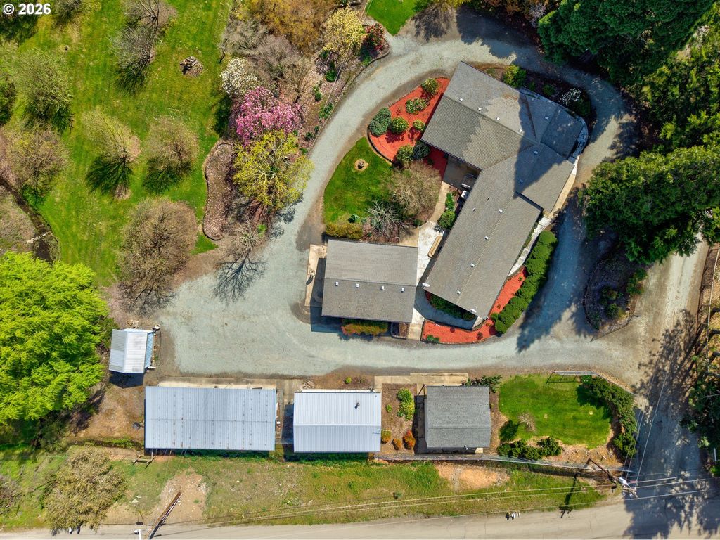 128 Market Ln, Myrtle Creek