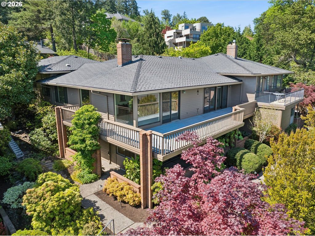 50 Condolea Ct, Lake Oswego