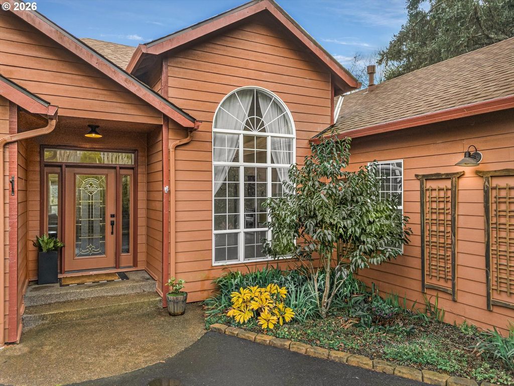 2470 Ne Voyage Loop, Lincoln City