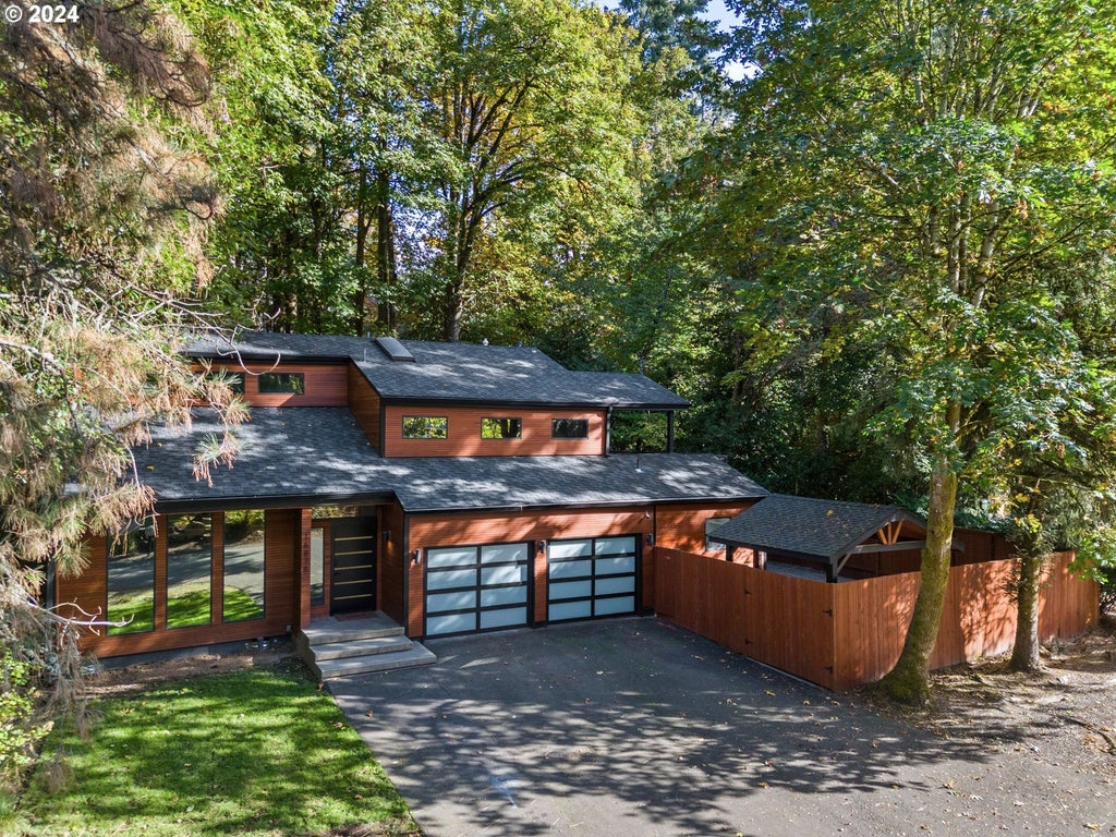 16878 Canyon Dr, Lake Oswego