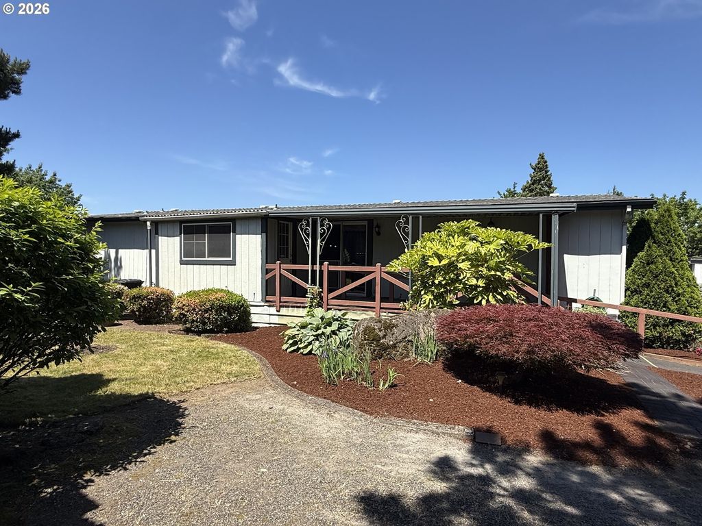 21100 Ne Sandy Blvd 18, Fairview
