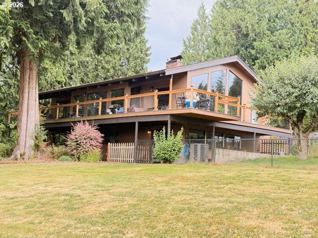 862 Lone Oak Rd, Longview