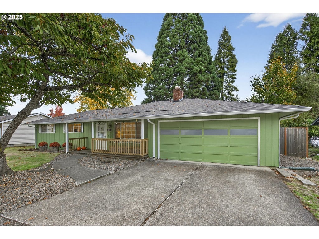 1043 Ne Sturgess Ave, Hillsboro