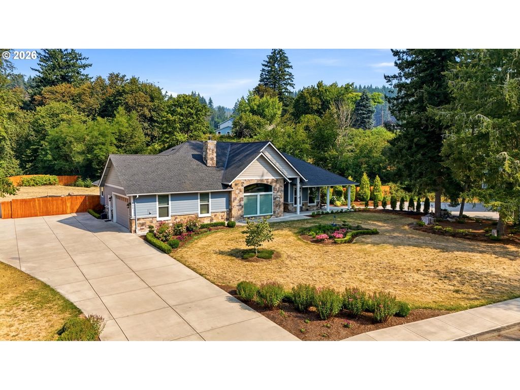 315 Santiam Pointe Loop, Mill City