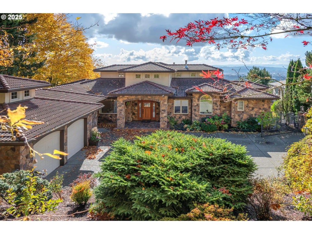 1917 Nw Tivoli Ln, Portland