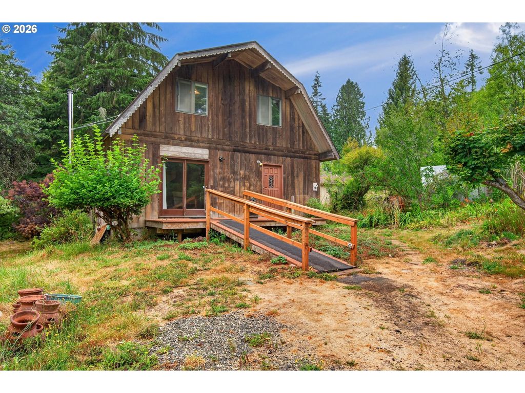 29374 Ferncrest Dr, Rainier