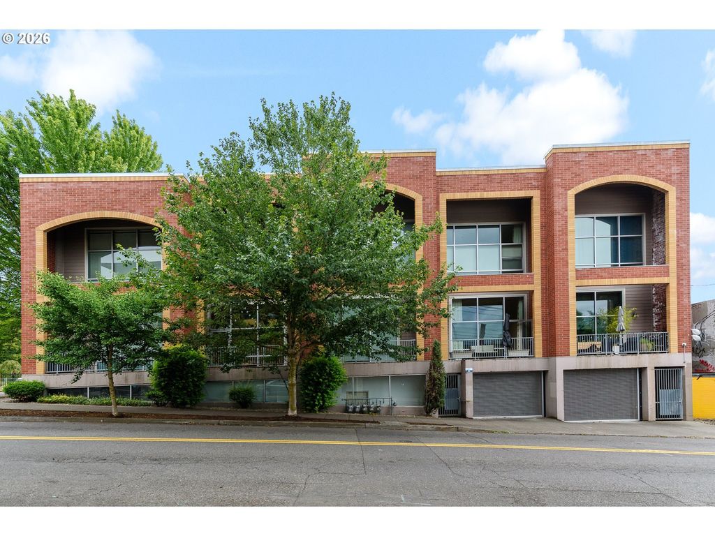 2006 Se Morrison St B, Portland