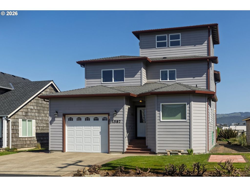 1587 Nw 39th St, Lincoln City
