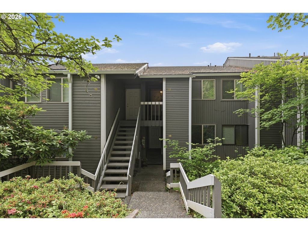 44 Eagle Crest Dr 10, Lake Oswego