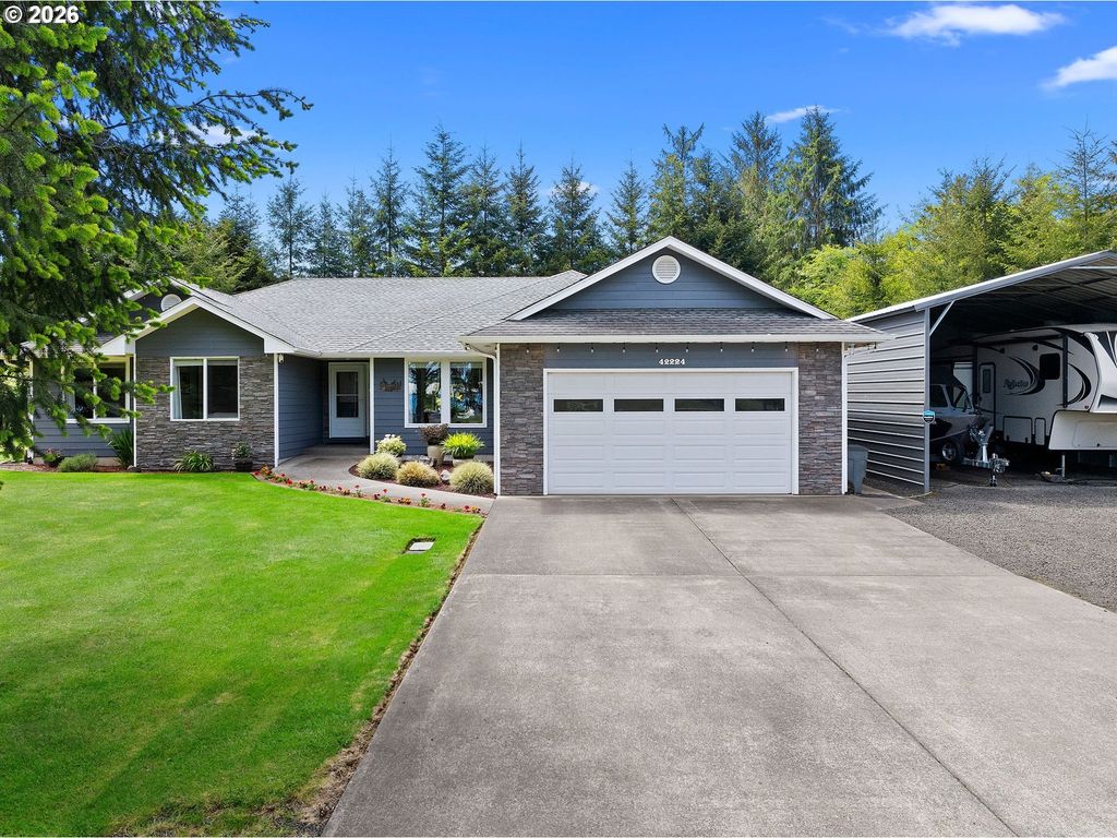 42224 Tiffany Ln, Astoria