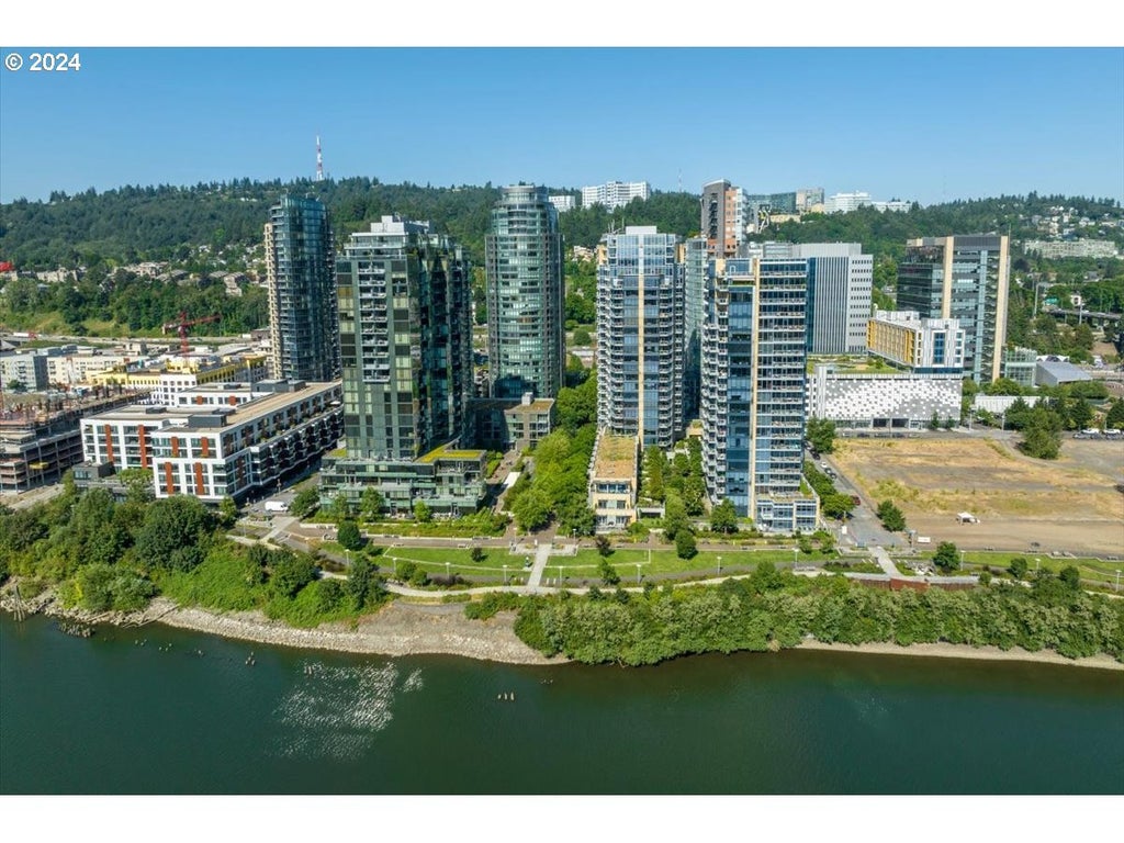 3601 S River Pkwy 339, Portland