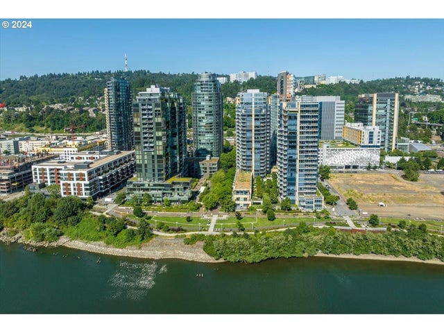 3601 S River Pkwy 339, Portland