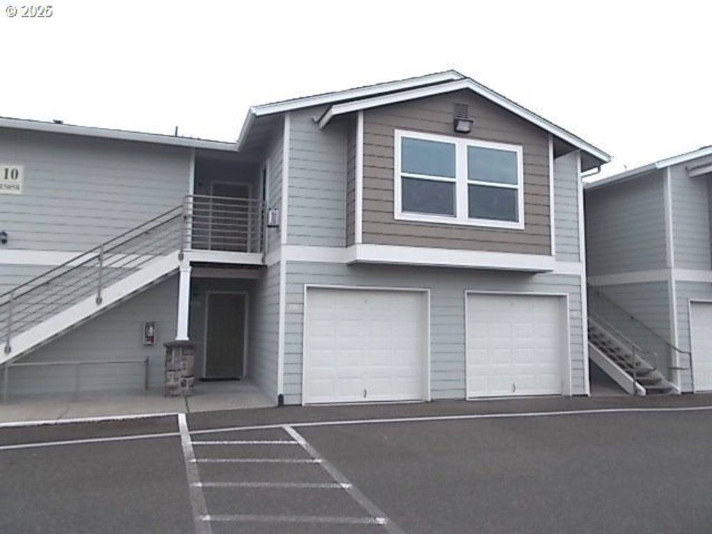 15058 Nw Central Dr 1003, Portland