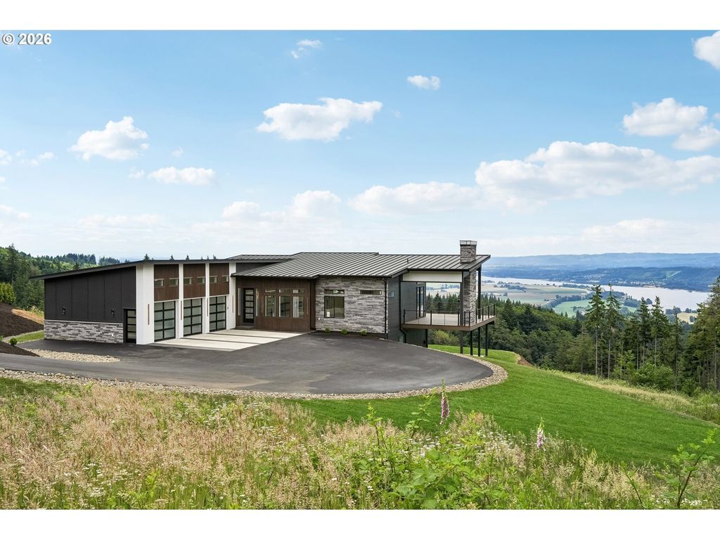 340 Anderson Dr, Kalama