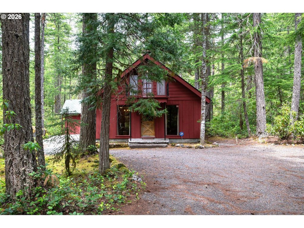 75721 E Road 28, Rhododendron