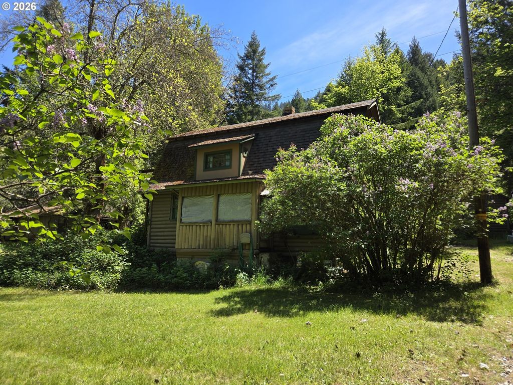 2505 Windy Creek Rd, Glendale