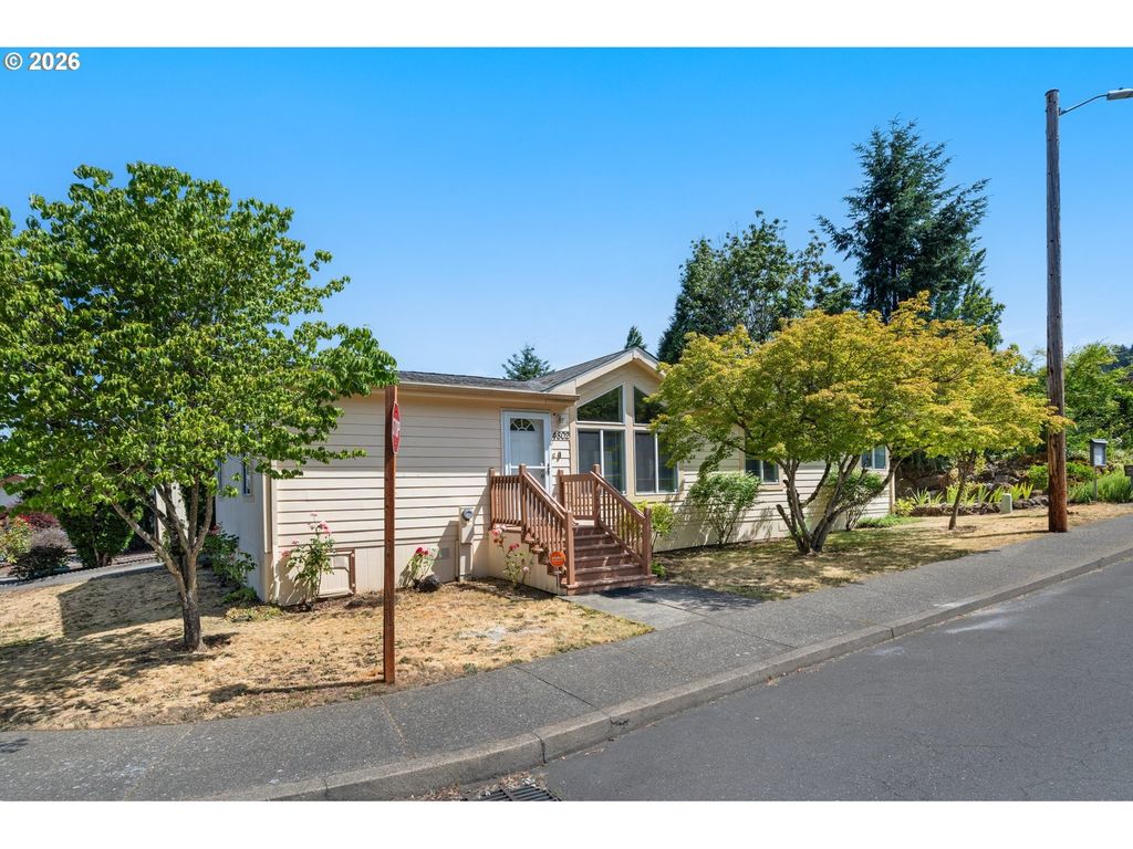4802 Se 133rd Dr, Portland