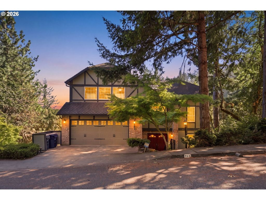 721 Brookside Dr, Eugene
