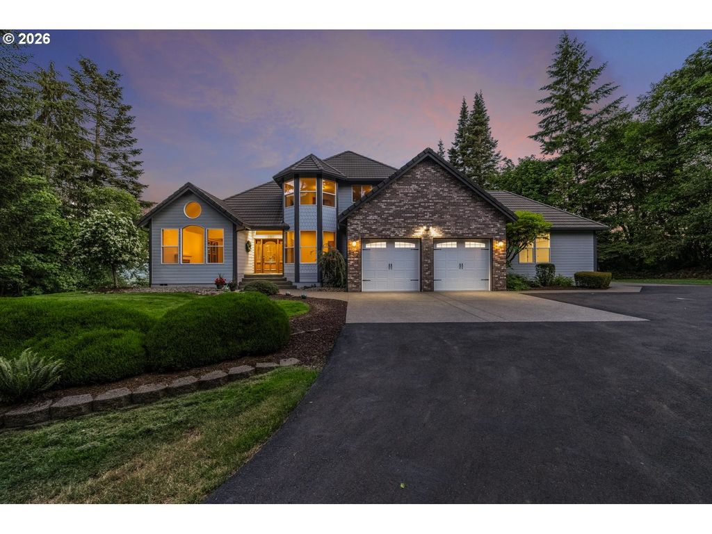 233 Eagle Crest Dr, Longview