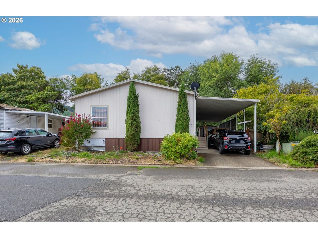 550 S State St 70, Sutherlin