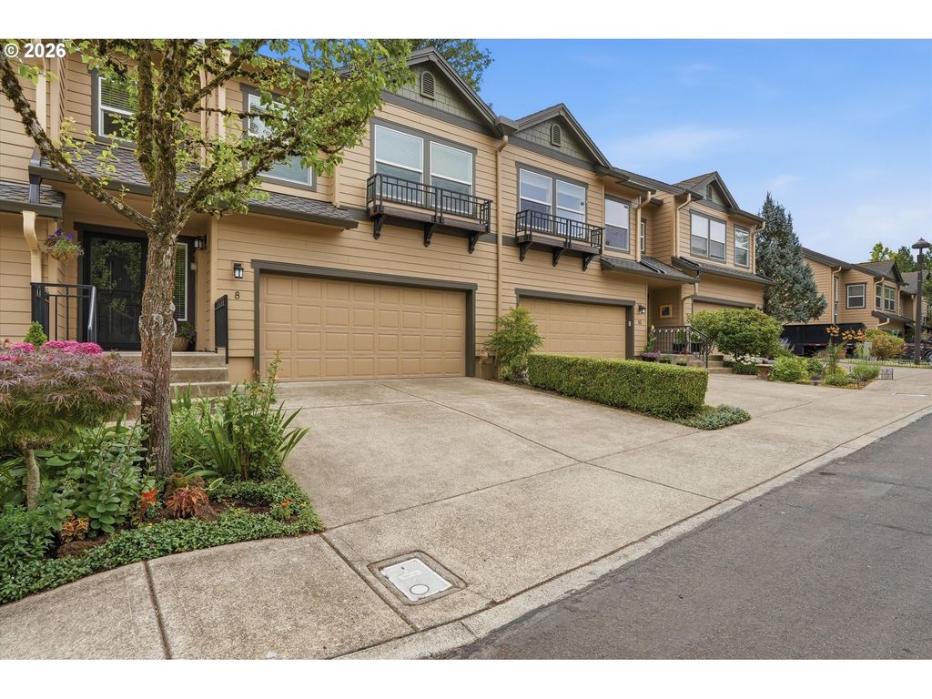 8 Summit Ridge Ct, Lake Oswego