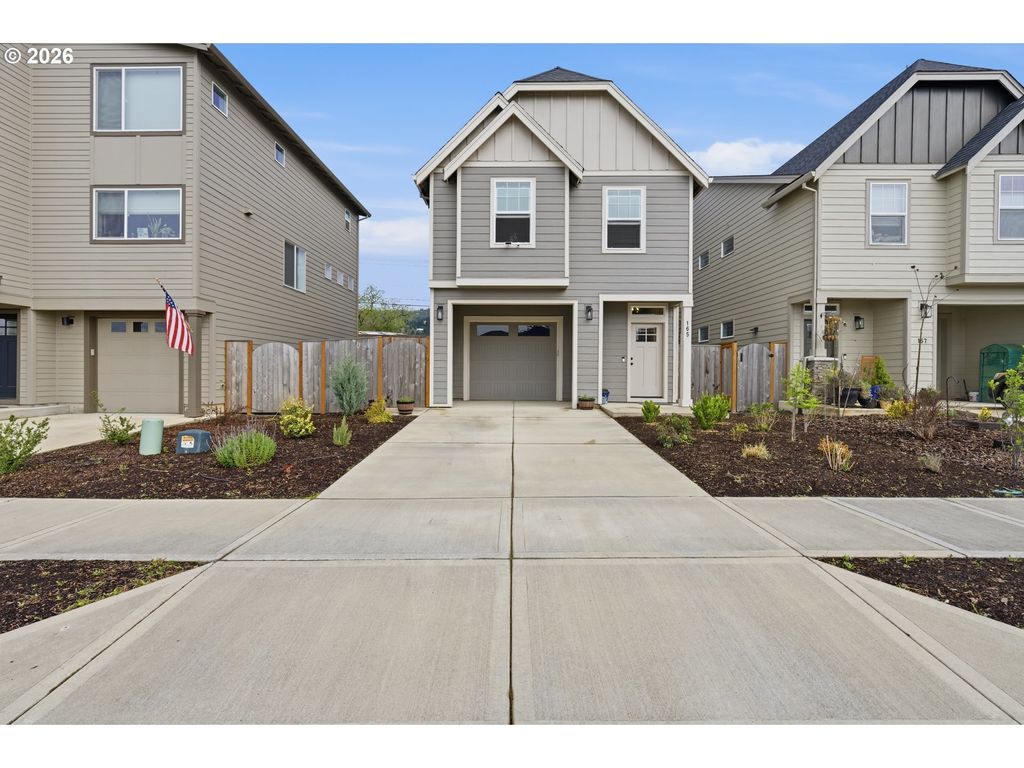 165 W Barbaras Way, Newberg