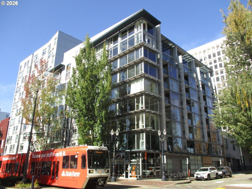 533 Ne Holladay St 308, Portland