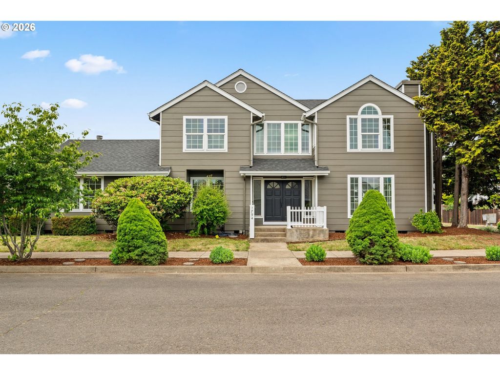 1794 Kings North St, Eugene