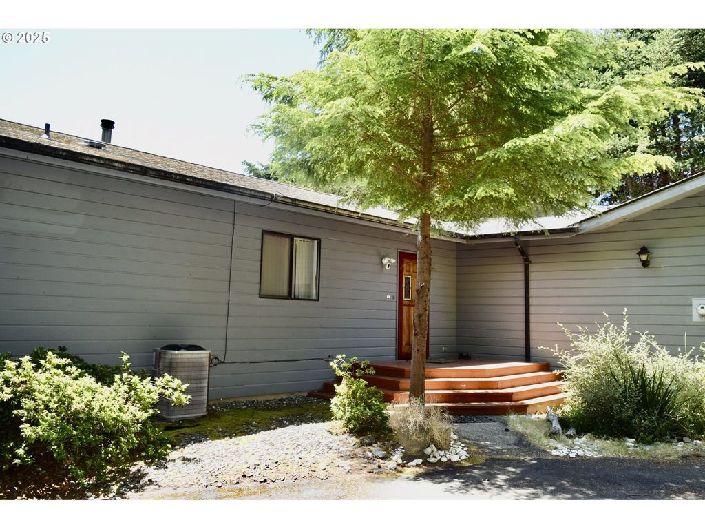 34518 Mutts Way, Gold Beach