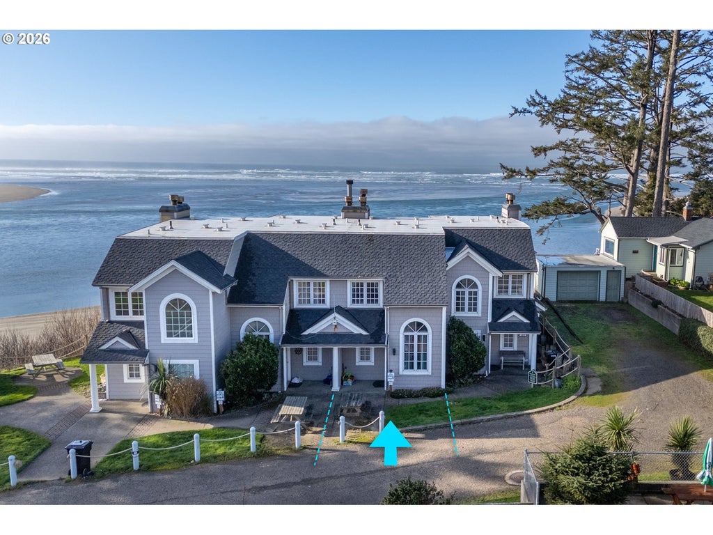 1060 First St W, Netarts