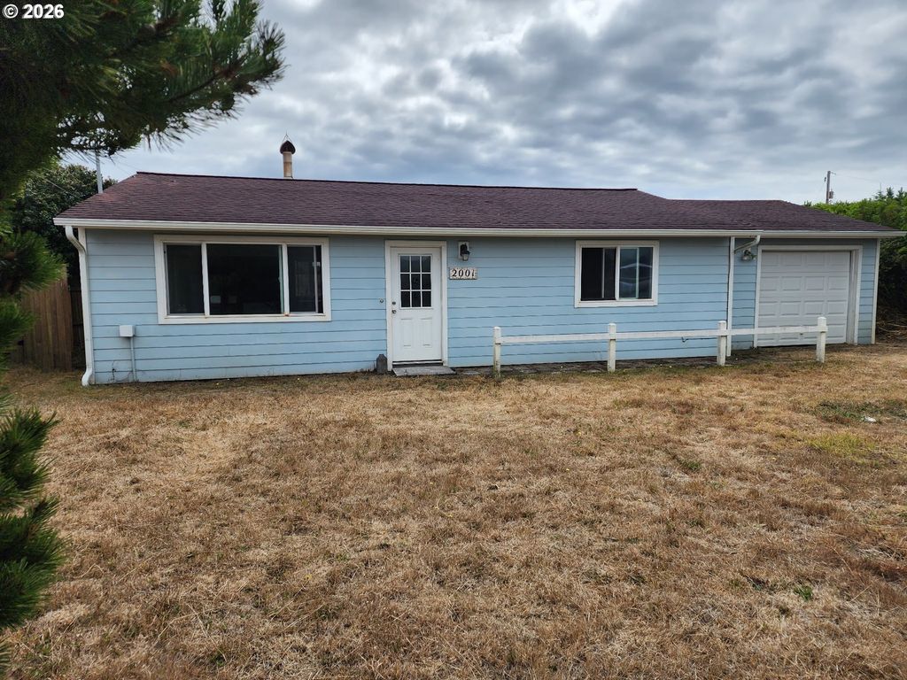 2001 Nw Mackey St, Waldport