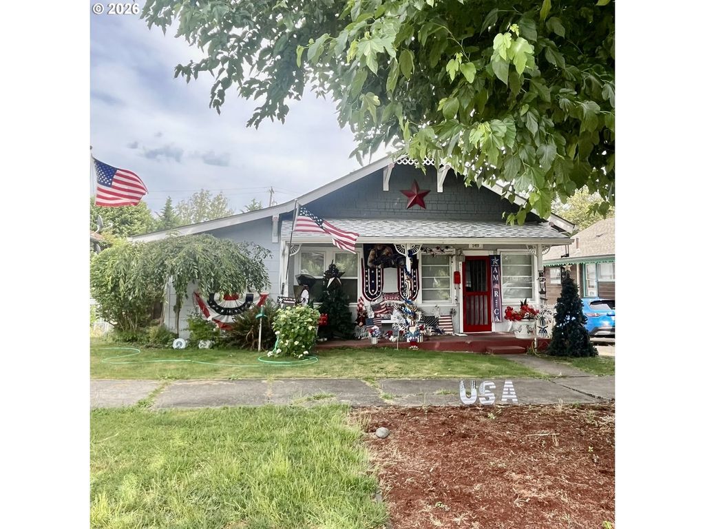 549 Ne Nash St, Roseburg
