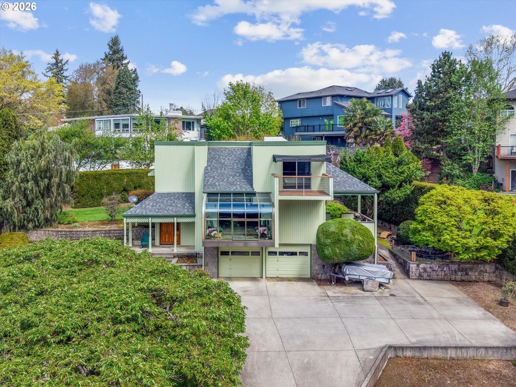 2308 Ne 46th St, Vancouver