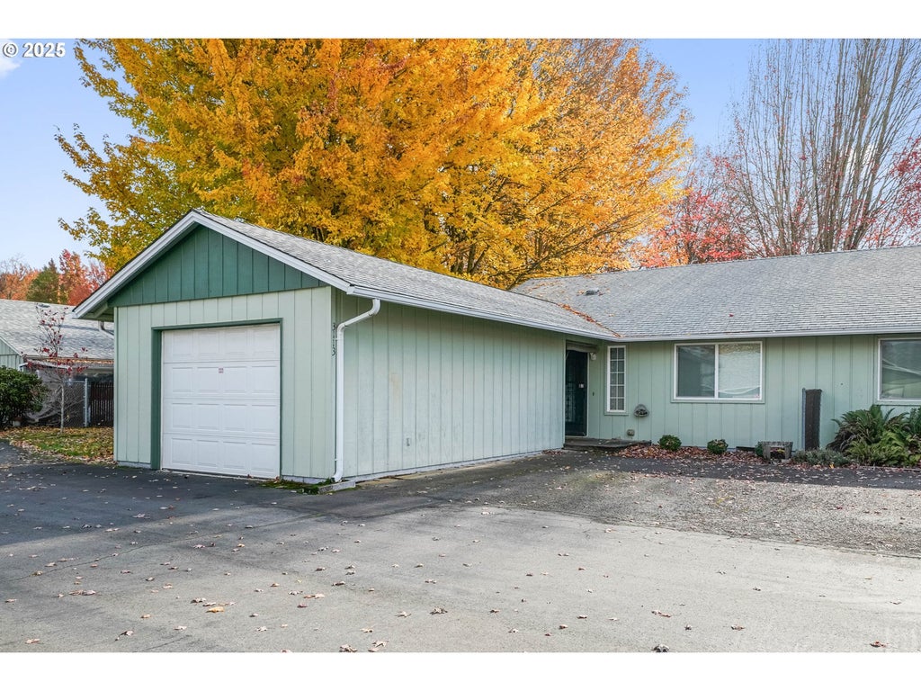 3113 Jackson St Se, Albany