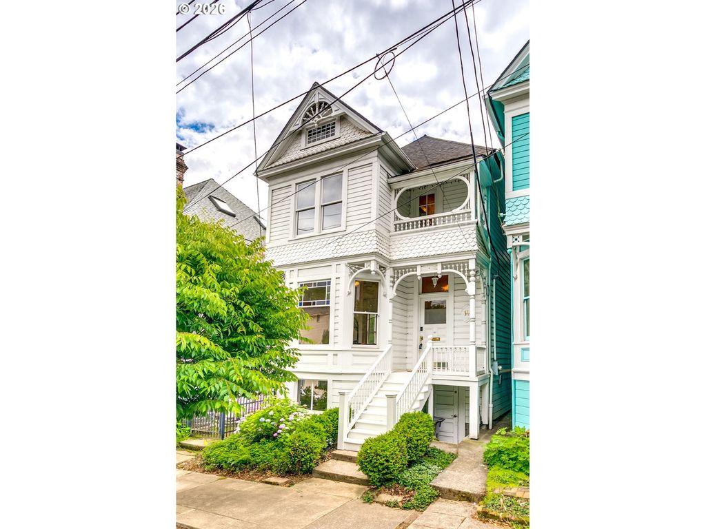 14 Sw Whitaker St, Portland