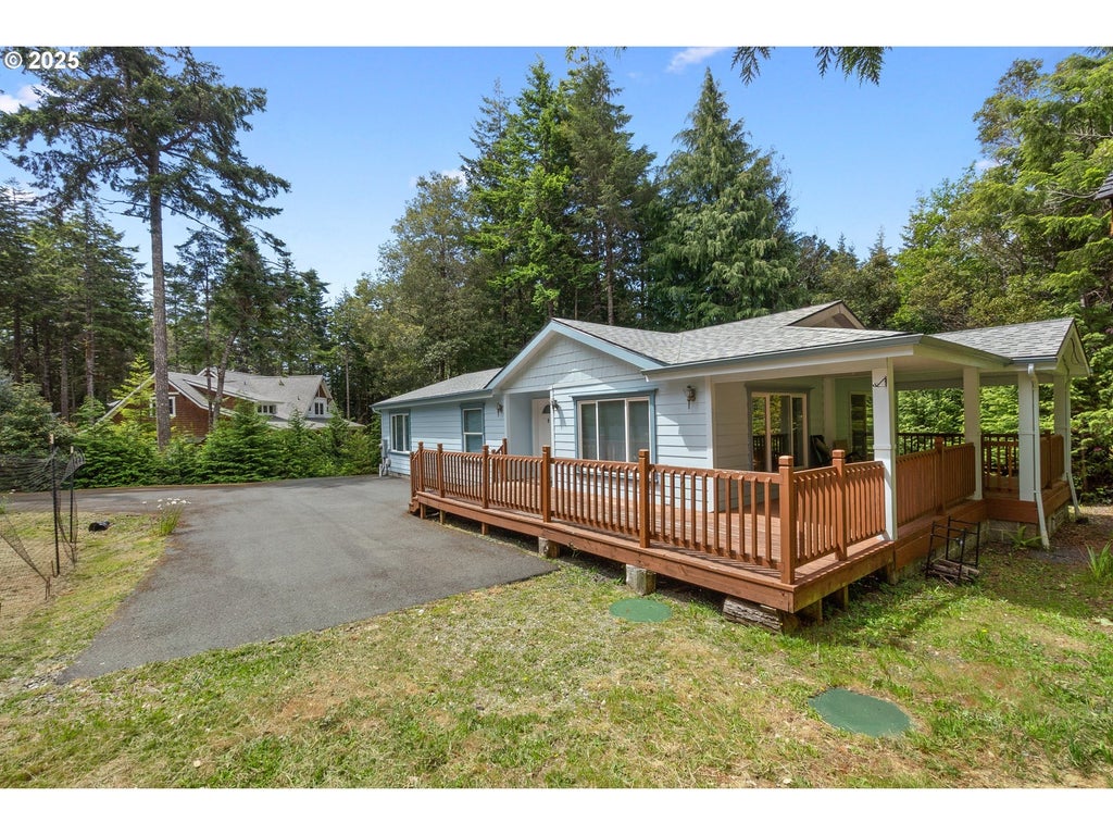 41920 Park Rd, Port Orford