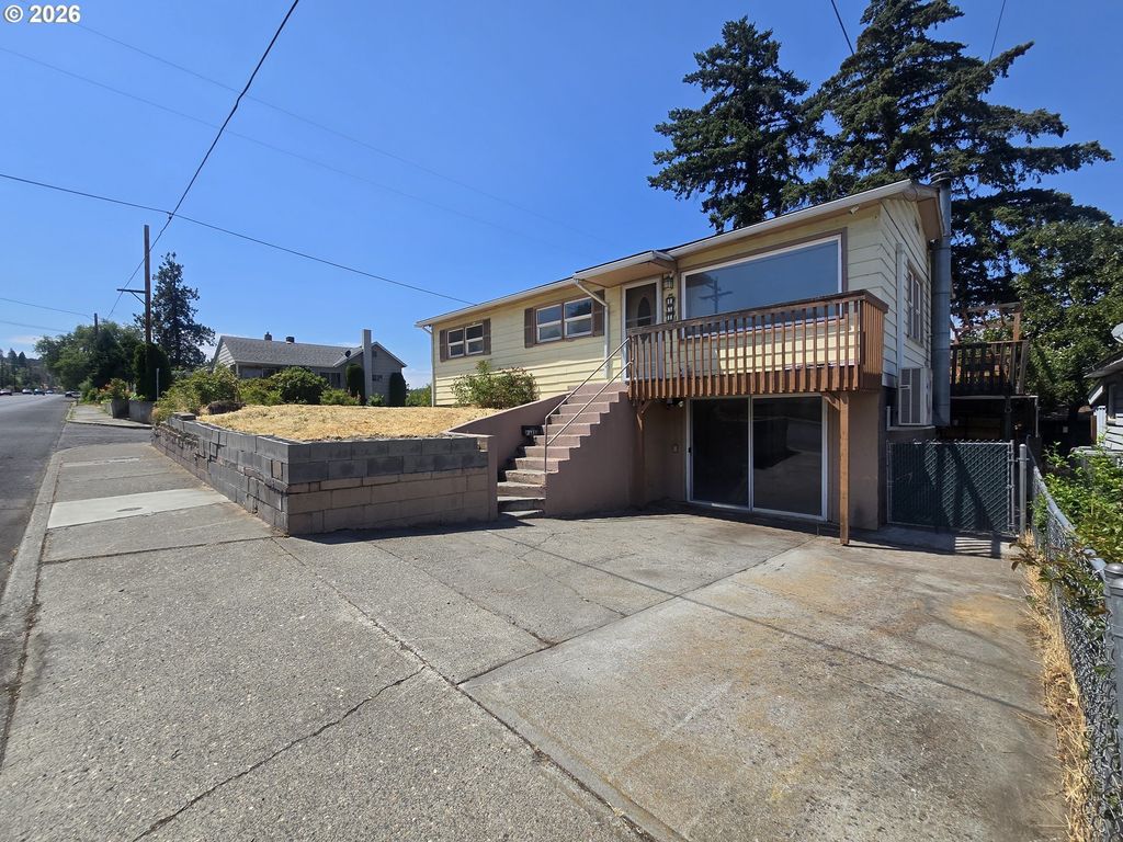 1515 Mount Hood St, The Dalles