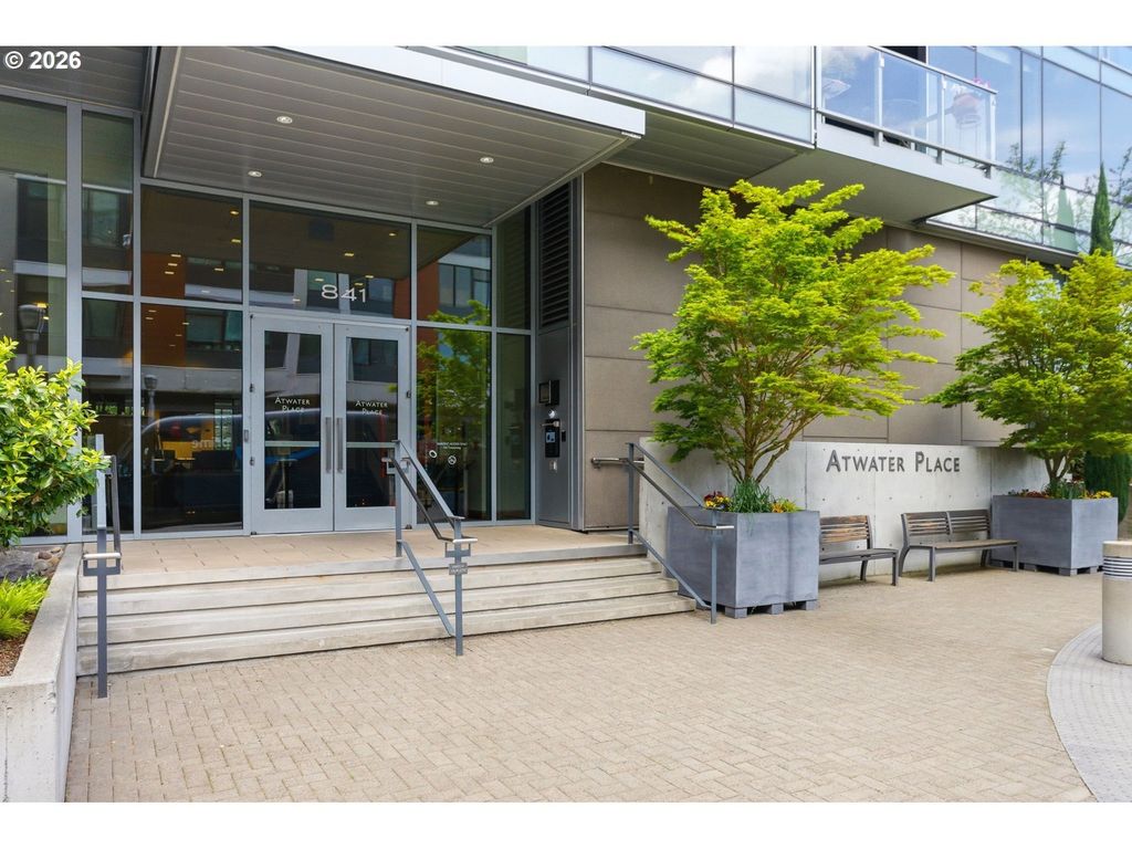 841 S Gaines St 433, Portland