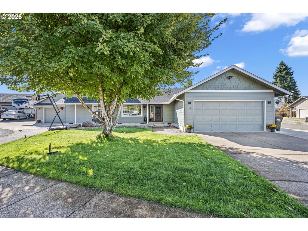 1101 Cedar Ct, Creswell